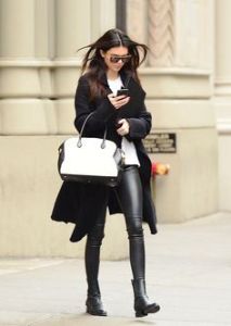 e8fca43dec9288469be74325a086183a