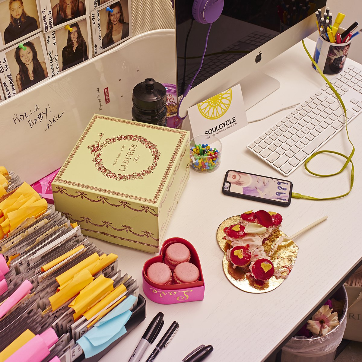 01-valentines-day-desks