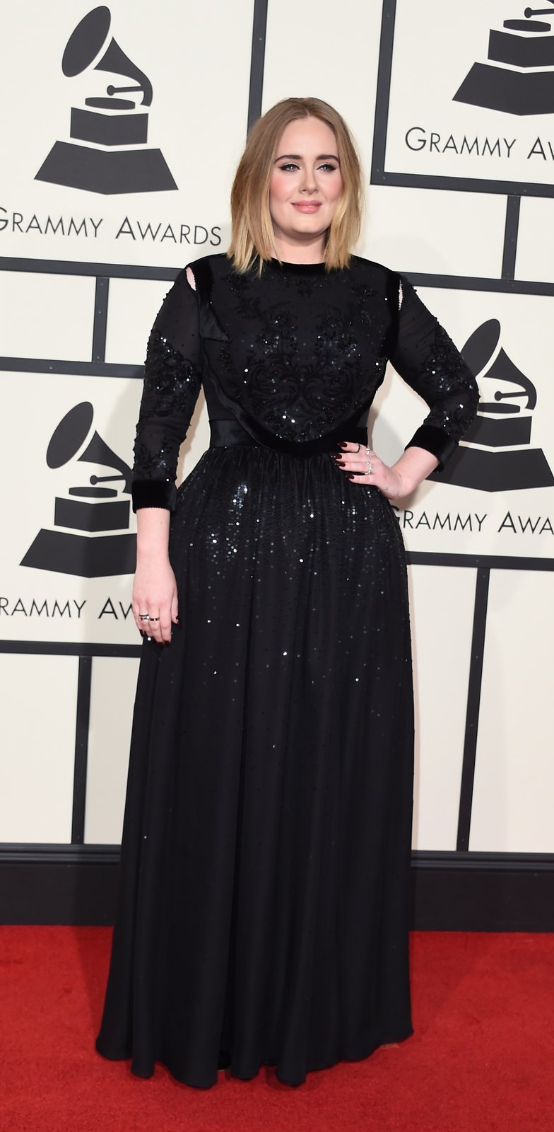 adele-grammys-red-carpet-2016