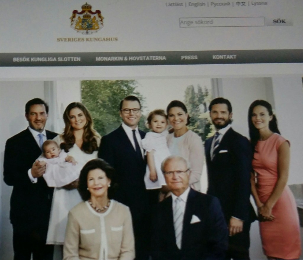 KULTTUURI. HISTORIA. KUNINKAALISET PERHEET. ROYAL FAMILY of SWEDEN. RUOTSIN Kuninkaalinen Perhe, HOVI ….2016 KUNINGAS Kaarle XVI ja KUNINGATAR Silvia RUBIINI HÄÄPÄIVÄ, 40 vuotta …19.6.2016. SUOSITTU 80… 33 Tykkäystä. Elämäntapablogi HXSTYLE.net HEINIS.&nbsp;Suosikki