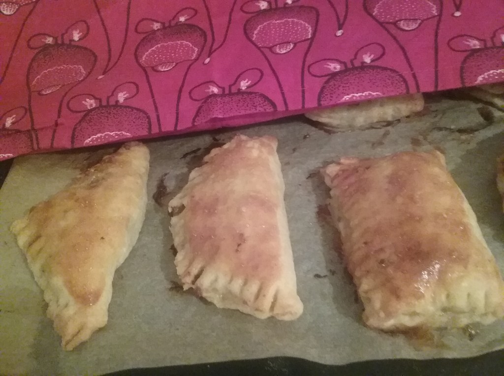 KOTI&RUOKA. LEIVONTA, SUOLAISET PALAT…. Perinteiset PASTEIJAT, täyte vaihtoehdot jamallit….  JOULU VIIKKO, Valmistelut 22.12.2016.      Viimeiset Tortut.   Omat RESEPTIT. SUOSITTU 250…141…25 Tykkäystä. Lifestyle/Elämäntapablogi HXSTYLE.net HEINIS&nbsp;Suosikki