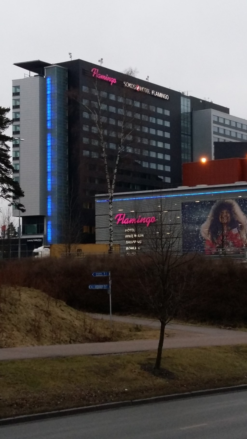 MATKAILU&VANTAA. JOULU LOMA 2016…UUSI VUOSI 2017 VALOKUVIA, Tunnelmia…MATKAILU&Vinkkejä VANTAA. Hotelli, FLAMINGO SPA kylpylä…. JUMBO, Kahvilat&Ravintolat, SUBWAY, PARILLA… 2/2 Suosittu yli 21…40 krt. Elämäntapablogi HXS. HXSTYLE.net HEINIS. Oma&nbsp;Suosikki