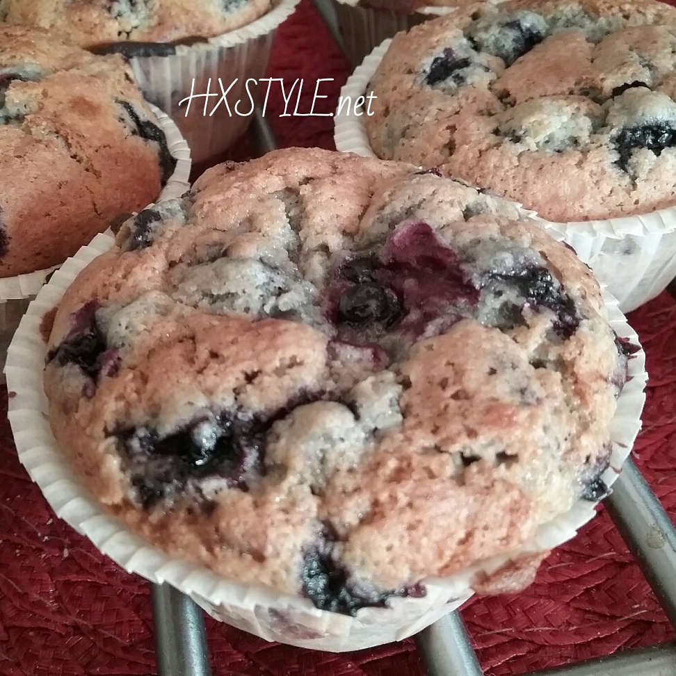 KOTI&LEIVONTA. LEIVONNAISET. Ajankohtaiset&Suomalaiset Metsä Marjat, MUSTIKAT. BERRY BAKES/Marja Leivonnaisia ja Vaihtoehtoja. Perhe SUOSIKIT Mustikka KUPPIKAKUT ja MUFFINSIT. Helppo ja Nopea LEIVONTA. 18.9.2026. LIFESTYLEBLOG HXSTYLE.net&nbsp;Heini