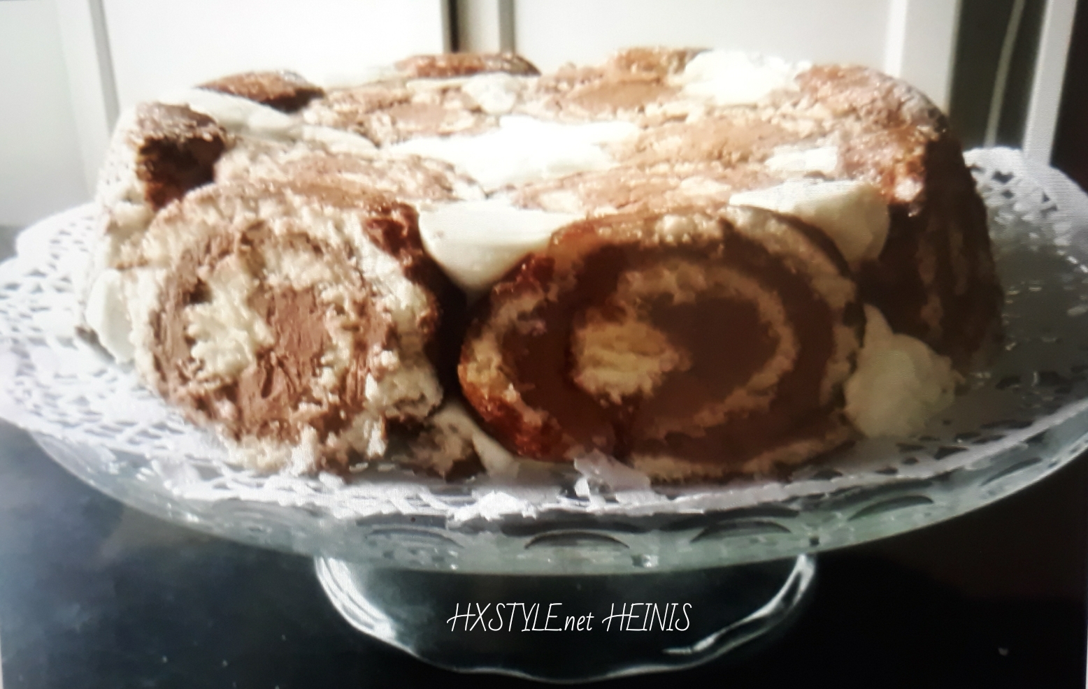 1518331756032
