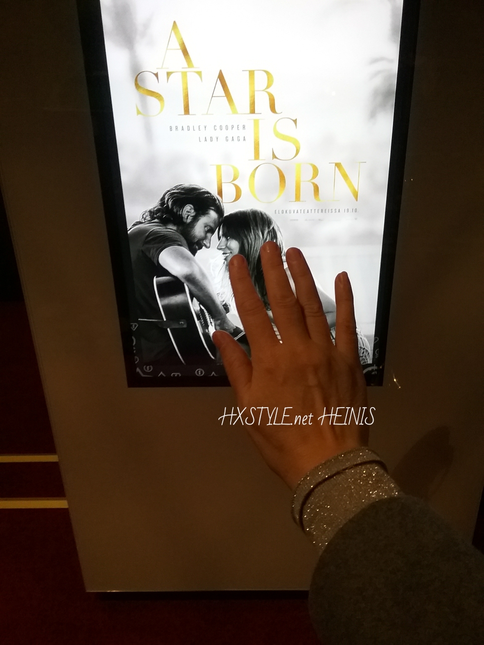 KULTTUURI. ELOKUVAT. Ulkomainen, USA….ENSI-ILTA  19.10.2018. A STAR IS BORN -elokuva ARVOSTELU. Drama, Musical. Musiikki Videot ja Elokuvatrailerit. 15.11.2018 Suosikki &Elämäntapa. HXSTYLE.net&nbsp;HEINIS