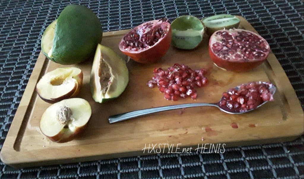 KOTI&RUOKA, JUOMAT. Uutuudet&Trendit Hedelmät, ERIKOISHEDELMÄT; Tuoreet, Säilötyt&Kuivatut  jne. Kokeilut&Maistelut…KIIVI, Avocado, Verigreippi/Veriappelsiini, Mango, Granaattiomena&Persikka/ Nektariini… Hyvinvointi, Terveys 21.2.2019. SUOSITTU 124 Tykkäystä.  Elämäntapablogi HXS. HXSTYLE.net&nbsp;HEINIS