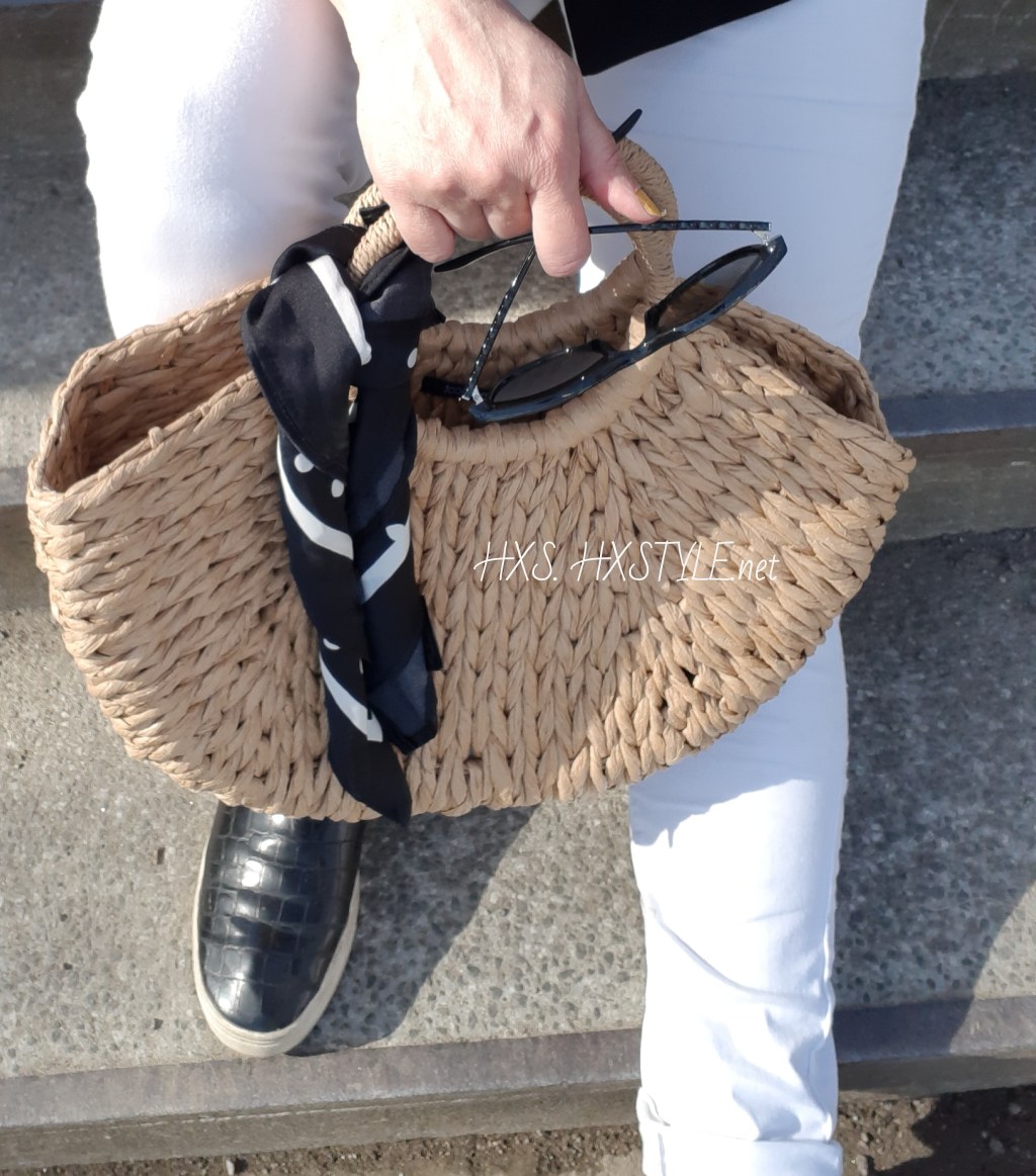 MUOTI&TYYLI. KEVÄT/KESÄ ASUSTEET: UUTUUDET&TRENDIT…   Kesäkassit, Huivit, Vogue&Minä, Suosikit…Ihanaa Vappua&Kesää/Enjoy SUMMER 30.4.2019 HXS. HXSTYLE.net Lifestyle&FashionBlog