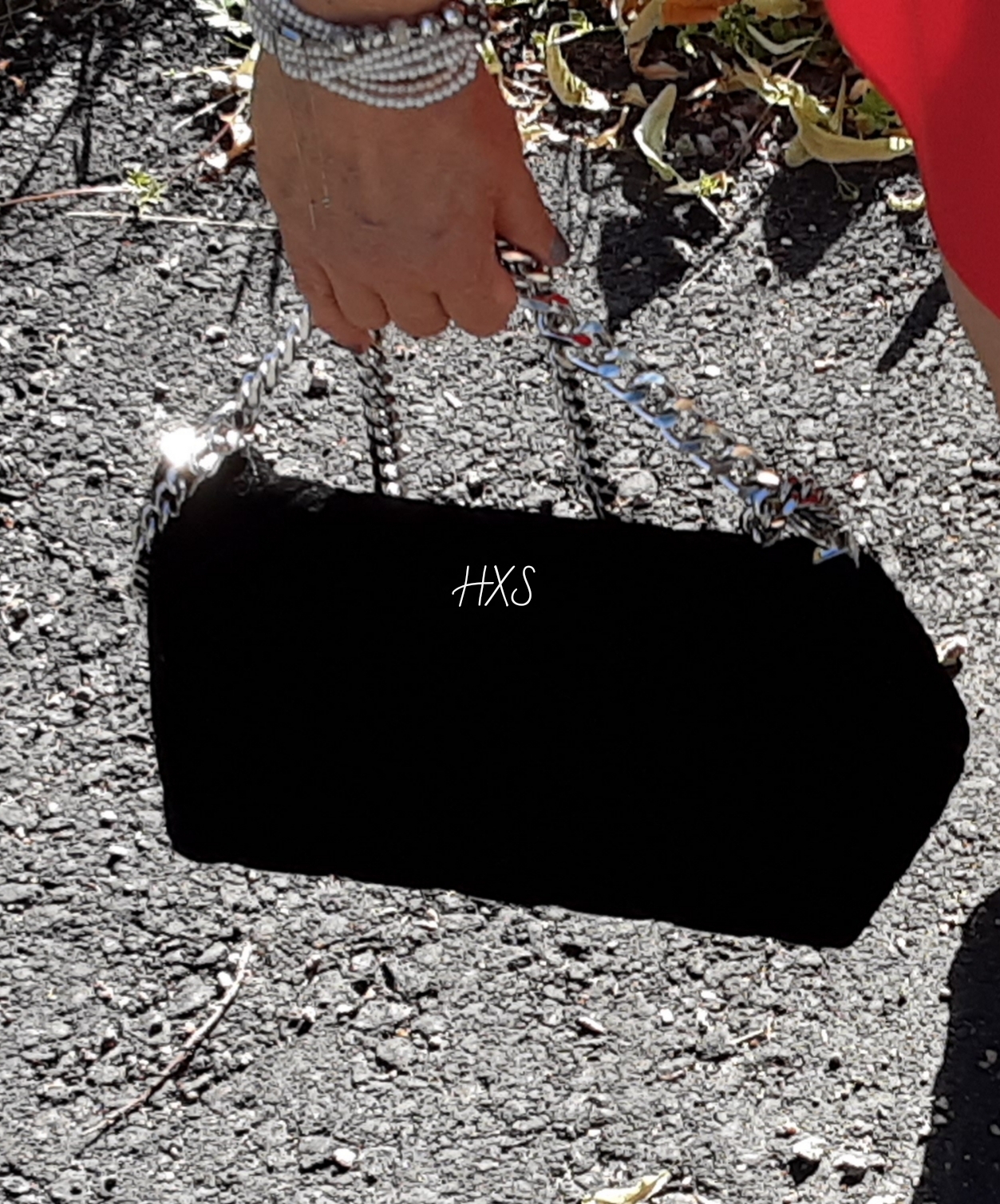 1564818297012