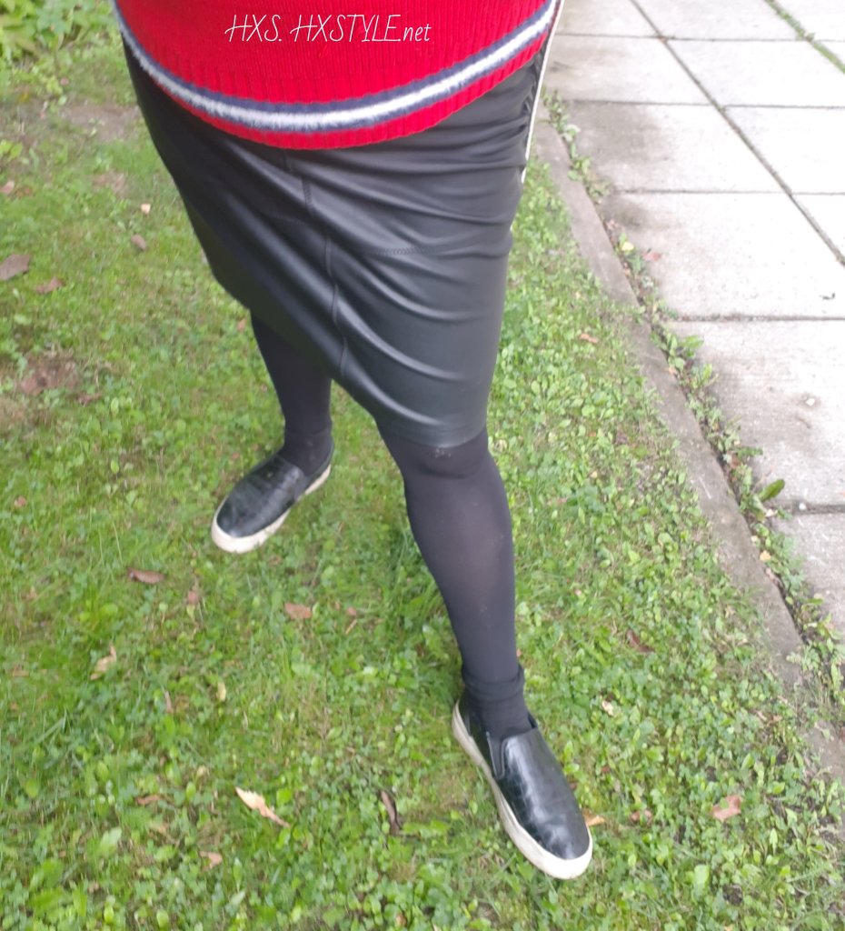 SUOSITTU kuva yli 60 krt...Pitempi Nahkahame 