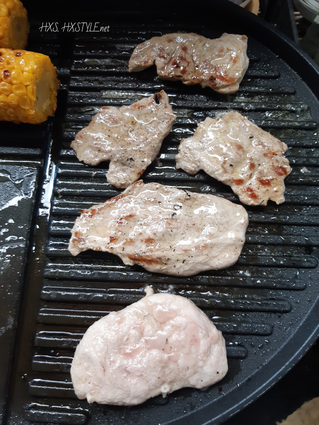 KOTI&RUOKA. LIHA, Suomalainen.          …NYT GRILLATAAN PIHVIT, Ulkofileliha&Maustevoi/Grillivoi, Maustaminen. LISUKKEET: Keitetyt Perunat ja Aluksi Maissipaloja…Omat Reseptit. Terveellistä KOTIRUOKAA, KESÄ Suosikit, Vaihtoehdot. 11.6.2021. SUOSITTU 245…125+120 Tykkäystä. Lifestyle/Elämäntapablogi HXS.&nbsp;HXSTYLE.net