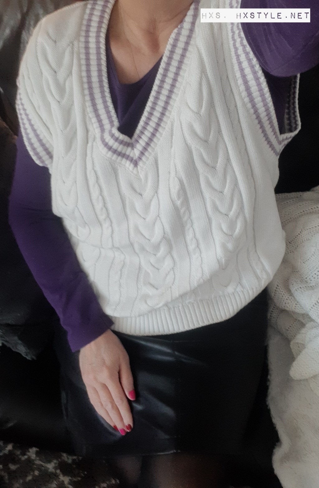FASHIONBLOG&LIFESTYLE HXSTYLE.net Heini. Trendikäs NEULELIIVI/KNIT VESTS…TALVI/WINTER and SPRING to FALL WEAR whit BOTTOMS: SKIRTS. 27.10.2026. VOGUE Daily…