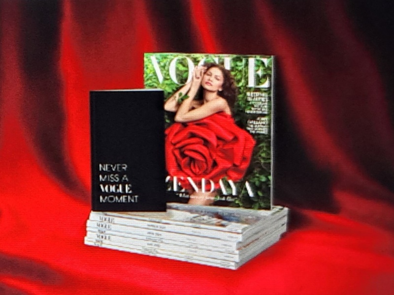 VOGUE NEWS&TRENDS. USA, New York. NEW May 2024 Cover YENDAYA Photographs&Info. FASHION.      BEST DRESSED SPRING…CULTURE. 17.4.2024. FAVOURITE …+32 Likes.  FASHIONBLOG HXSTYLE.net Heini