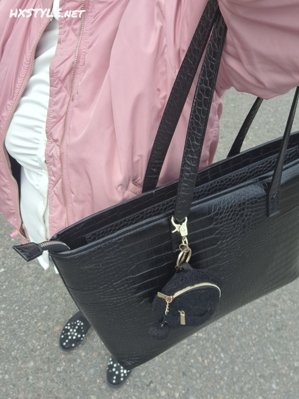 FALL FASHION. MY STYLE, Day LOOK: Trendy COAT, BOMBER/Aviator Jacket, Lovely SHIRT and Plaid PANTS. ASSECCORIES Shoes&New Bag.                   My BEAUTY Style…FAVOURITE …25 Likes. 8.10.2024. FASHIONBLOG&Lifestyle HXSTYLE.net Heini. VOGUE&nbsp;Daily…