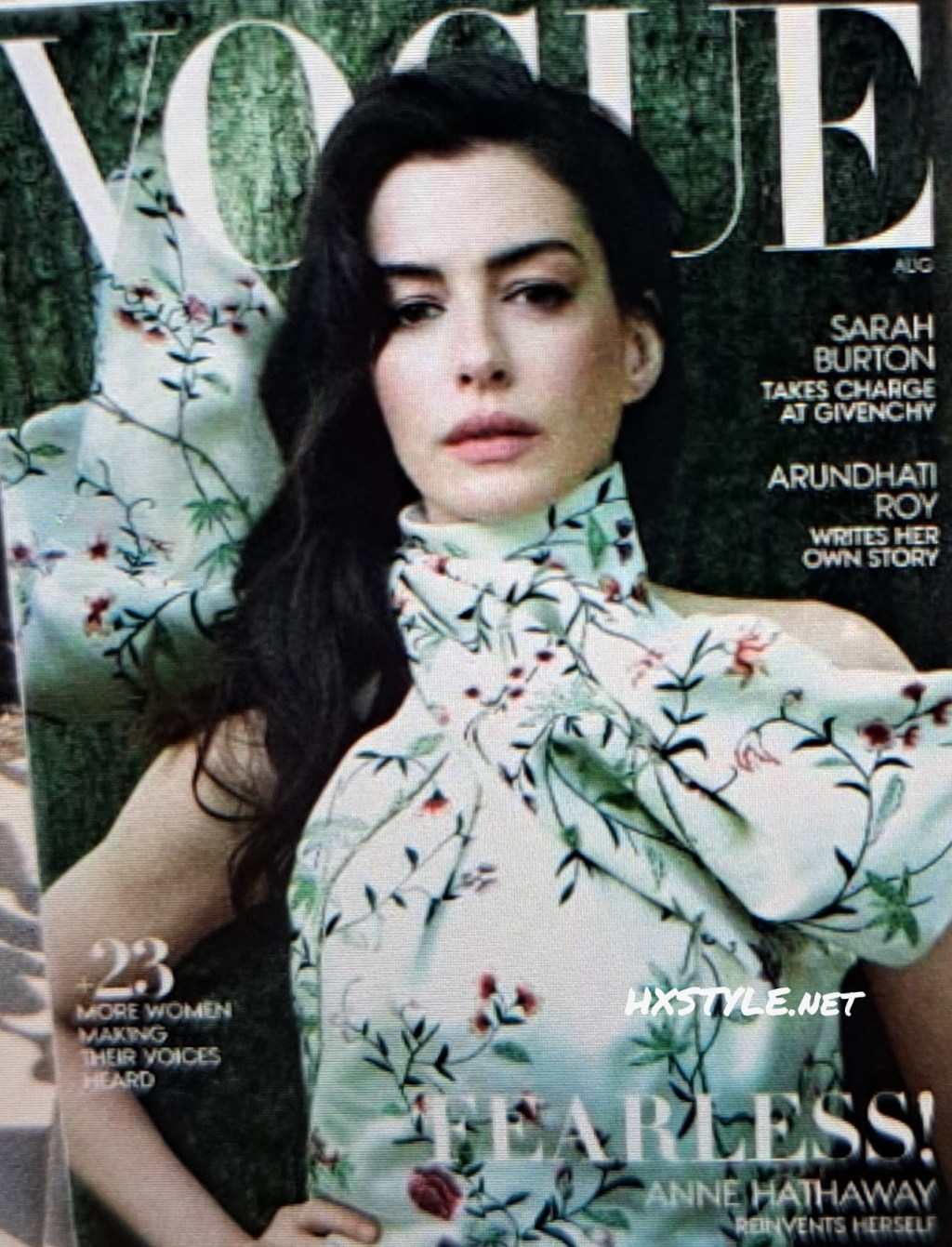 VOGUE NEWS&TRENDS. USA, New York. NEW AUGUST 2025 COVER…ANNE HATHAWAY Photographys and Info. FASHION. BEAUTY…   FAVOURITE 55…30 +25 Likes. FASHIONBLOG&LIFESTYLE HXSTYLE.net Heini.&nbsp;30.7.2025.