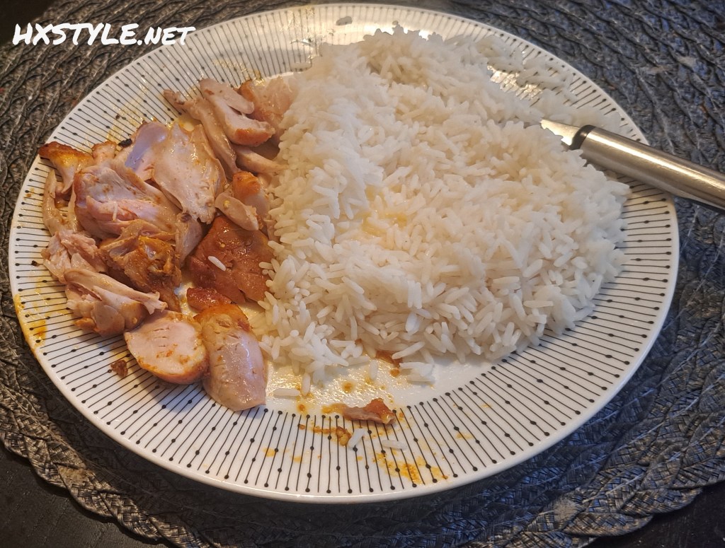 KOTIRUOKA. KANARUOKA …Souomalainen Kana. Kanankoivet tai Jalat. Lisukkeet: Keitetty Riisi ja Yleensä myös Salaattia. TALVI/WINTER…Lunta on nyt Koko Suomessa. Blogin lukijat,Uusi Artikkeli myöhemmin.  Ekat Joulu Suklaat&Herkut.  TV&NETFLIX…SUOSITTU 124…53+71…64 Tykkäystä. 21.11.2025. LIFESTYLEBLOG HXSTYLE.net Heini