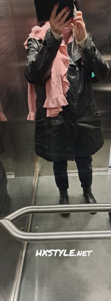 FASHIONBLOG HXSTYLE.net Heini. SPRING WINTER2026. OUTSIDEDOOR 2/2 COAT CHOICE: WARM, VINTAGE LEATHER COAT. 10.3.2026